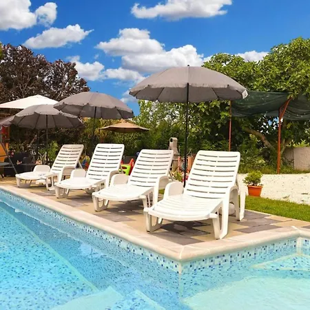 Διαμέρισμα Idyllic Escape In Fasana, Relax And Unwind Fažana