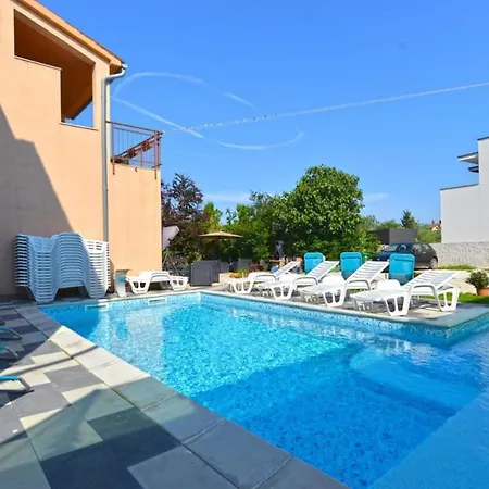 Idyllic Escape In Fasana, Relax And Unwind Apartment *