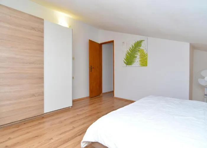 Idyllic Escape In Fasana, Relax And Unwind Apartman