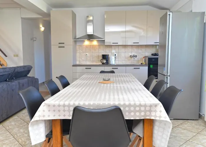 Apartman Idyllic Escape In Fasana, Relax And Unwind *