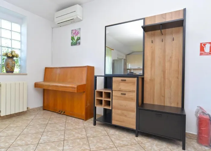 Idyllic Escape In Fasana, Relax And Unwind Fažana