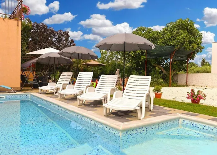 Apartman Idyllic Escape In Fasana, Relax And Unwind Fažana